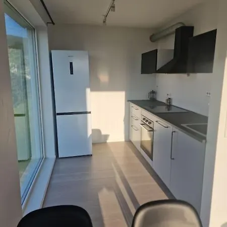 3 Roms Leilighet Sentralt I Tromsdalen Apartment